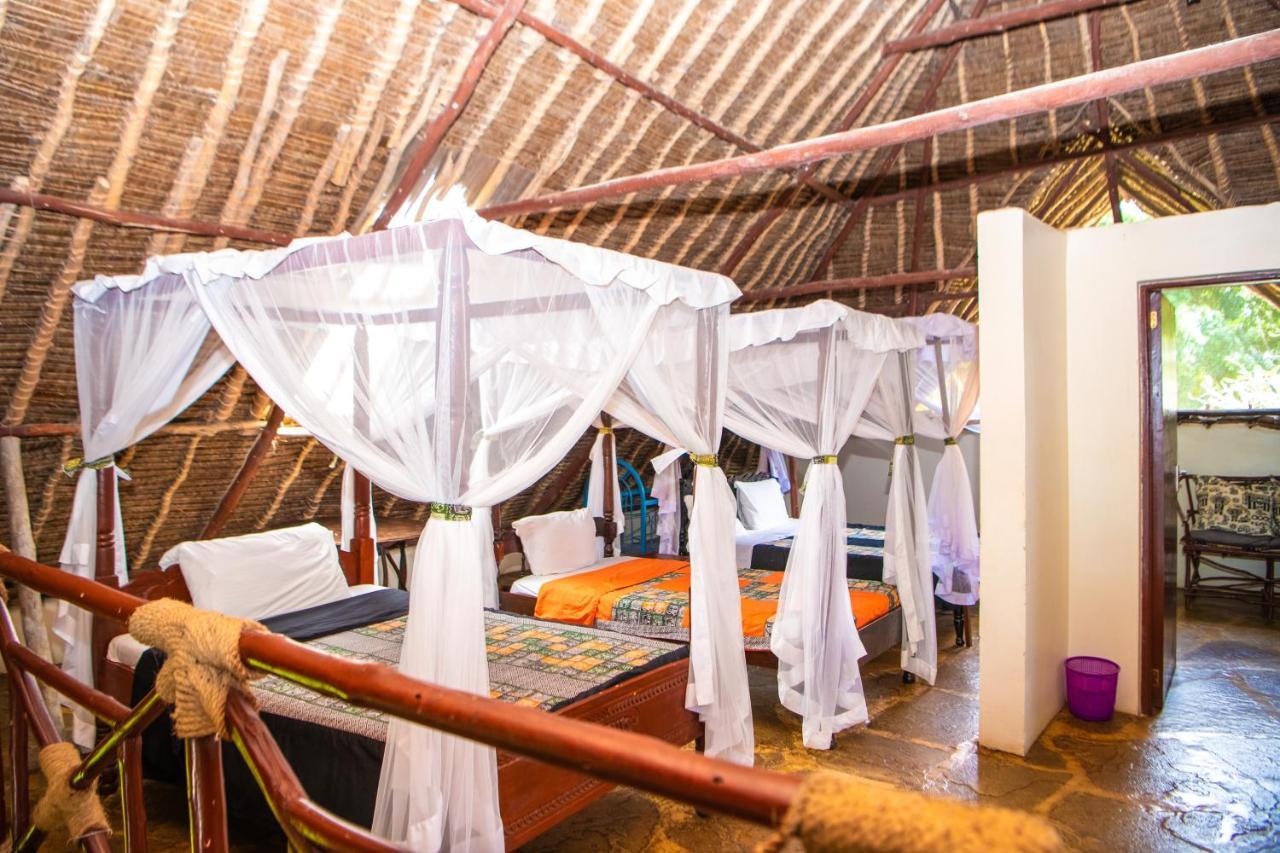 Oasis Diani Beach Villas Buitenkant foto