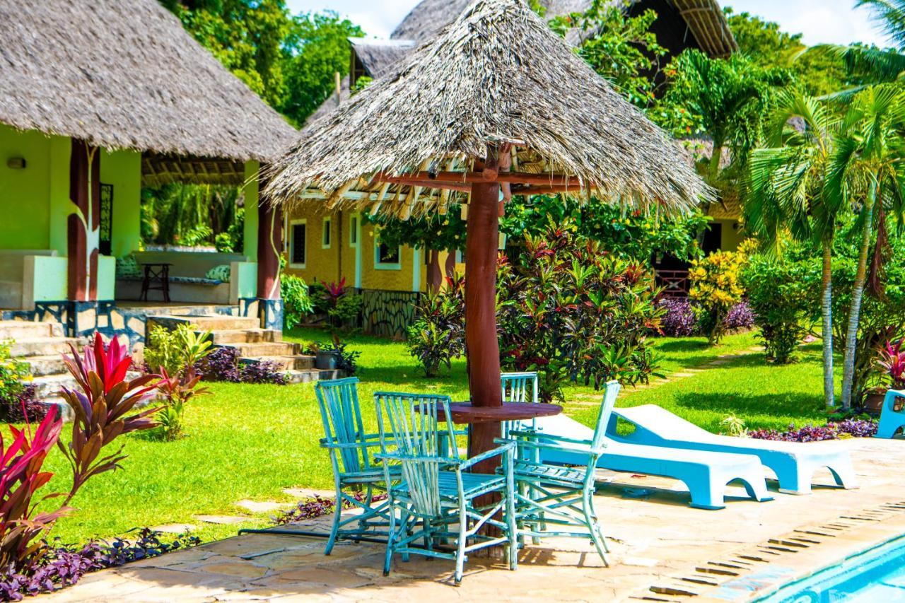 Oasis Diani Beach Villas Buitenkant foto